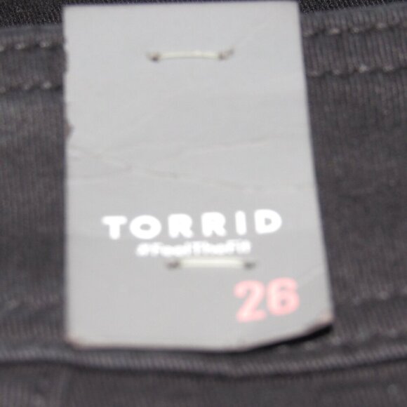 TORRID Crop Aviator Snap Roll Tab Stretch Black Pants Size 26 - Picture 8 of 8